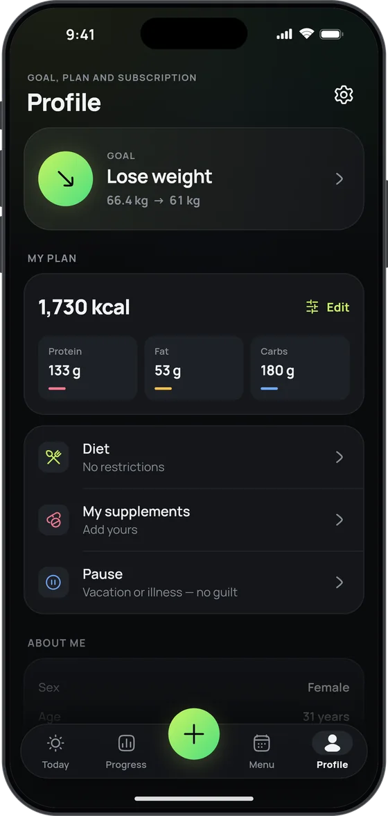 Profile screen in 17 Fit: the goal and the calorie and macro plan
