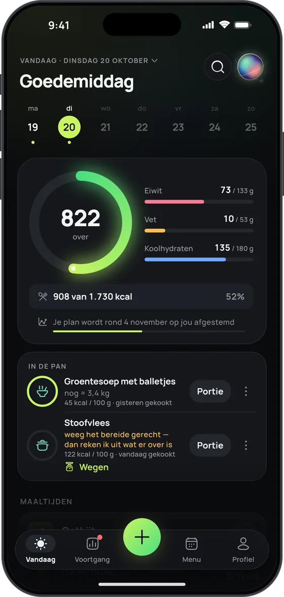 De kaart ‘In de pan’ in 17 Fit: een groentesoep met balletjes en stoofvlees, elk met een knop Portie en wat er nog over is